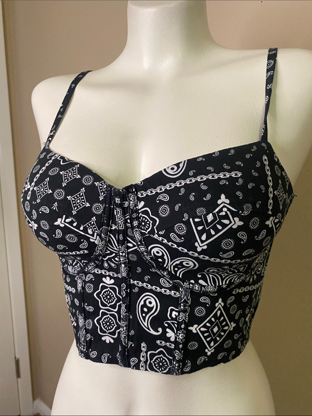Say What? Black & white bandana Paisley print crop bustier top S
